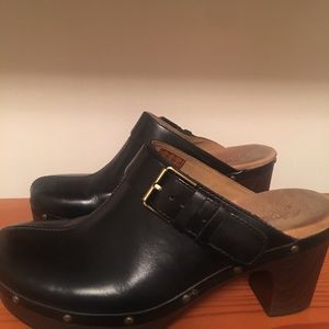 Clarks slip on shoes